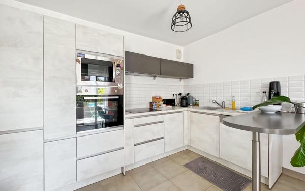Appartement à vendre    3 pièces • 62,56 m2 Fréjus