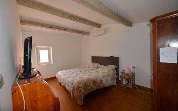 Maison à vendre    7 pièces • 284 m2 Saint-Cézaire-sur-Siagne