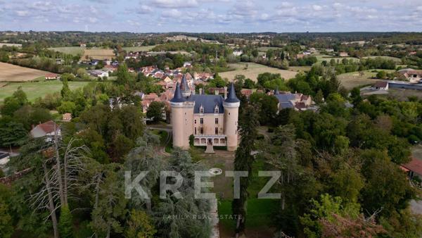 Château classé Monument Historique au cœur du Berry – 1 460 m² – 2,35 ha