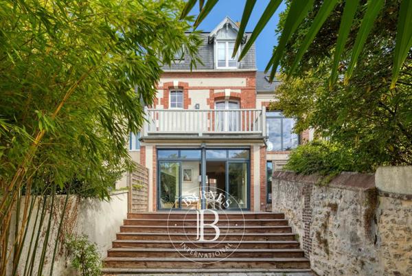 Trouville-sur-Mer, Maison 4 Chambres -  126 m² à vendre