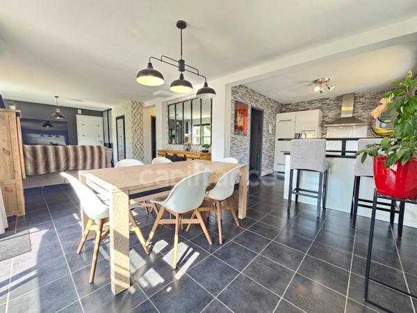 À vendre – Maison contemporaine à Pleuven, 115 m² sur 495 m² de terrain - 4 chambres – vie de plain-pied – proche mer