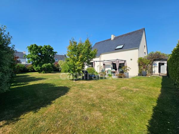 À vendre – Maison contemporaine à Pleuven, 115 m² sur 495 m² de terrain - 4 chambres – vie de plain-pied – proche mer