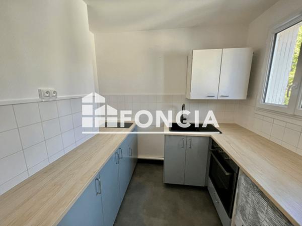 Location Studio 35 m² - 135 RUE AUGUSTE CHEVALLIER Tours 37000