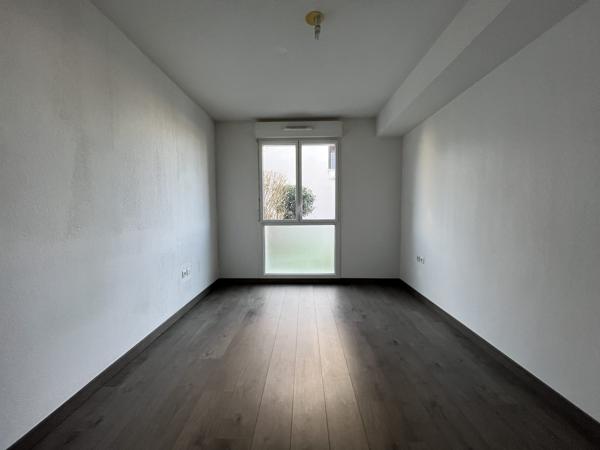 T4 DE 80M2 AVEC PARKING
