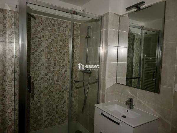 Location Studio 29.8 m² - Paris 75013