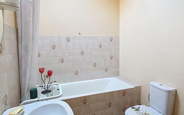 Maison à vendre    5 pièces •  Saint-Just-Saint-Rambert