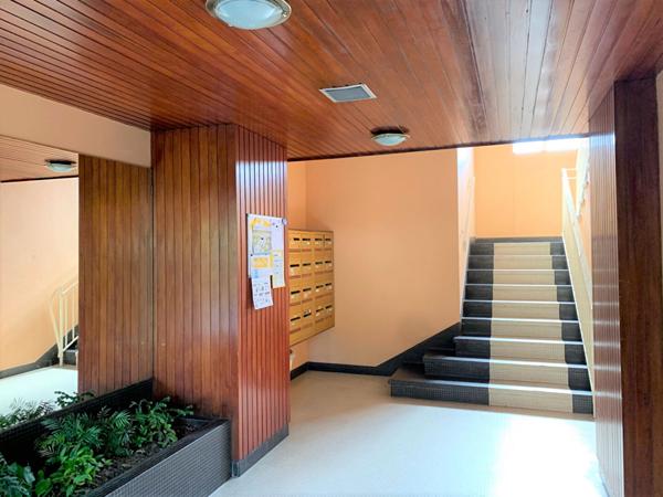 Appartement Orvault 2 pièces séchoir + cave + stationnement en sous-sol