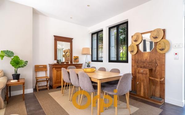 Maison à vendre    5 pièces • 110 m2 Carqueiranne
