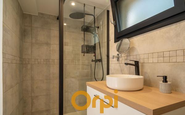 Maison à vendre    5 pièces • 110 m2 Carqueiranne