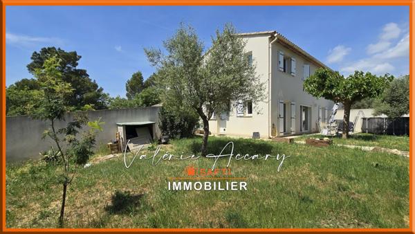 Flassans-sur-Issole : Villa de 107 m² sur un terrain de 485 m², 4 chambres, garage de 56 m², piscine...