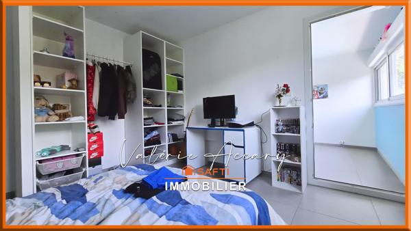 Flassans-sur-Issole : Villa de 107 m² sur un terrain de 485 m², 4 chambres, garage de 56 m², piscine...