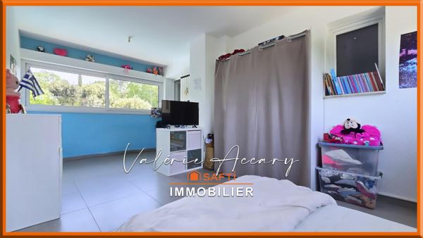 Flassans-sur-Issole : Villa de 107 m² sur un terrain de 485 m², 4 chambres, garage de 56 m², piscine...