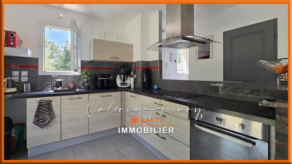 Flassans-sur-Issole : Villa de 107 m² sur un terrain de 485 m², 4 chambres, garage de 56 m², piscine...