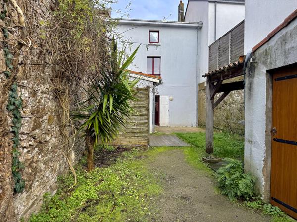 MAISON REZE TRENTEMOULT