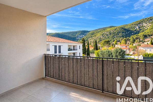 Appartement à vendre 2 pièces 40 m² Cuges-les-Pins