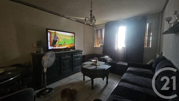 Appartement T3 à vendre  3 pièces - 56,40 m 2   MARSEILLE  - 13015