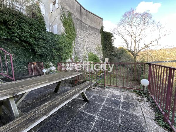 Maison 9 pièces - 118 m²