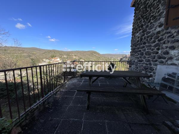 Maison 9 pièces - 118 m²