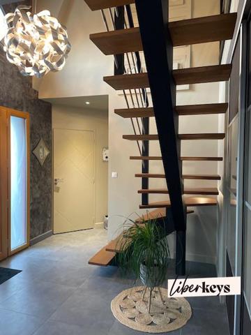 Maison 6 Pièces · 180 m² · Montreuil-Juigné 49460