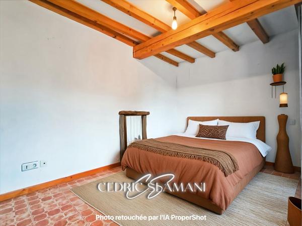 EN EXCLUSIVITE - MAISON DE VILLAGE EN R+2 52 m2 - 2 CHAMBRES - 1 BUREAU