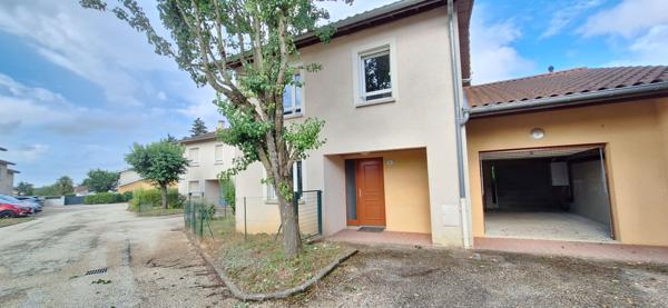 Maison récente 5 pièces , 4ch  à vendre à Bourg-en-Bresse quartier Convert  - Réf. FD3612