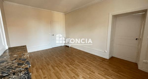 Location Appartement 4 pièces 135.9 m² - Roanne 42300