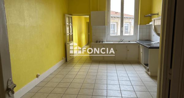 Location Appartement 4 pièces 135.9 m² - Roanne 42300