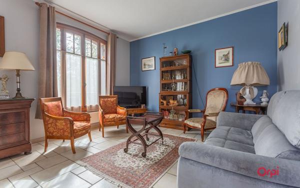 Maison à vendre    6 pièces •  Sainte-Geneviève-des-Bois