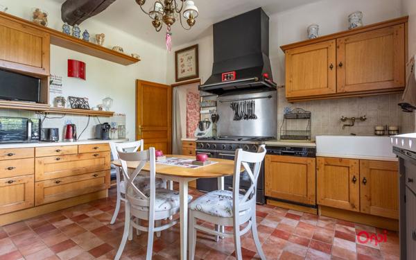 Maison à vendre    6 pièces •  Sainte-Geneviève-des-Bois