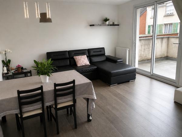 Duplex avec terrasse au premier et dernier étage