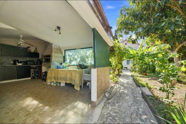 ALFORTVILLE (94) - MAISON 130 m² - 5 PIECES - JARDIN - DEPENDANCE COMMERCIALE