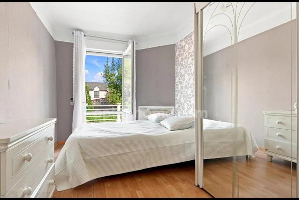 ALFORTVILLE (94) - MAISON 130 m² - 5 PIECES - JARDIN - DEPENDANCE COMMERCIALE