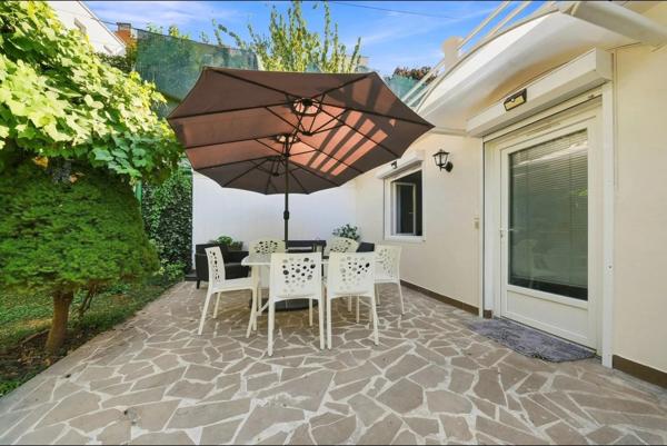 ALFORTVILLE (94) - MAISON 130 m² - 5 PIECES - JARDIN - DEPENDANCE COMMERCIALE