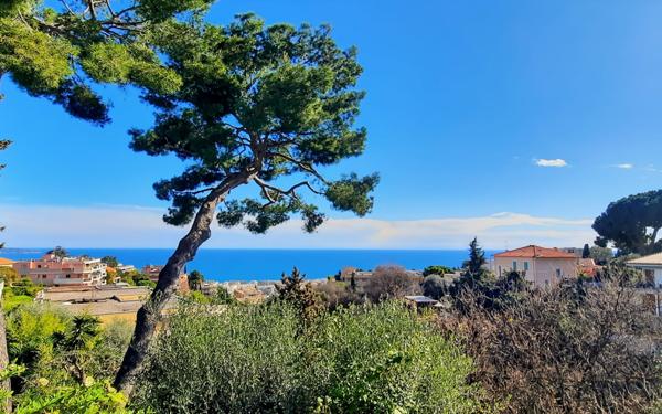 Appartement à vendre    4 pièces • 107 m2 Nice