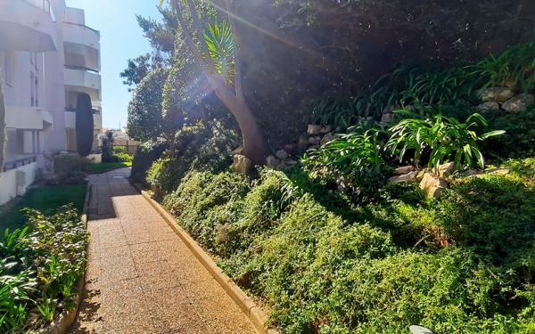 Appartement à vendre    4 pièces • 107 m2 Nice