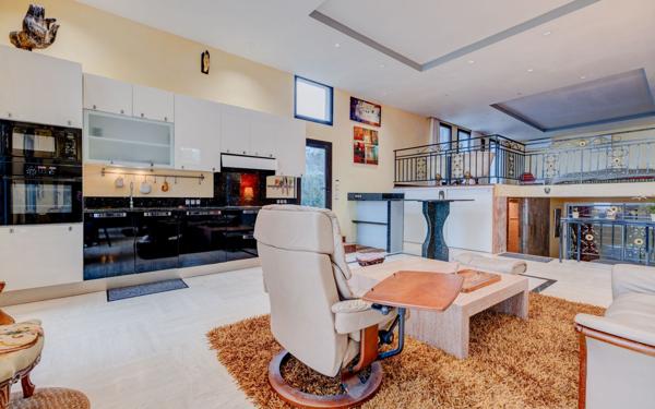 Appartement à vendre    4 pièces • 107 m2 Nice