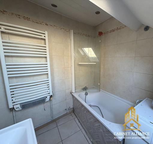 Charmante Maison à Vendre à Dammarie-les-Lys - Une Opportunité à Ne Pas Manquer !