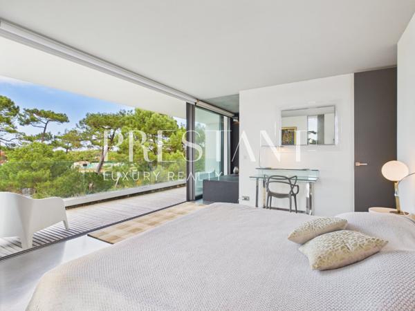 Vente villa contemporaine d’architecte 330 m² à Anglet Chiberta. Vue golf et lac, 5 suites, piscine , Proximité plages., ANGLET