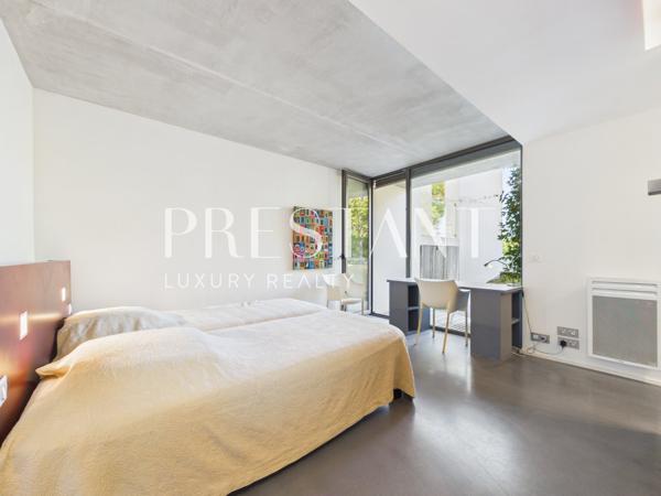 Vente villa contemporaine d’architecte 330 m² à Anglet Chiberta. Vue golf et lac, 5 suites, piscine , Proximité plages., ANGLET