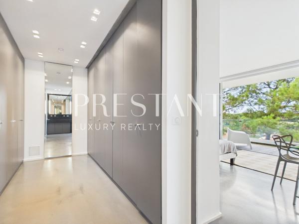 Vente villa contemporaine d’architecte 330 m² à Anglet Chiberta. Vue golf et lac, 5 suites, piscine , Proximité plages., ANGLET