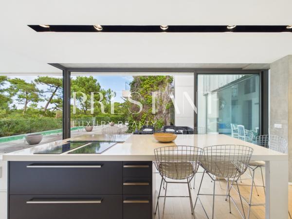 Vente villa contemporaine d’architecte 330 m² à Anglet Chiberta. Vue golf et lac, 5 suites, piscine , Proximité plages., ANGLET