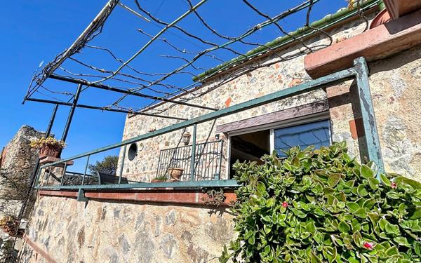 Maison à vendre    4 pièces •  Opoul-Périllos