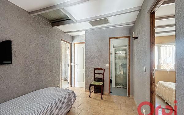 Maison à vendre    4 pièces •  Opoul-Périllos