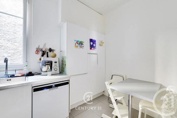 Appartement F3 à vendre  3 pièces - 59,04 m 2   PARIS  - 75015