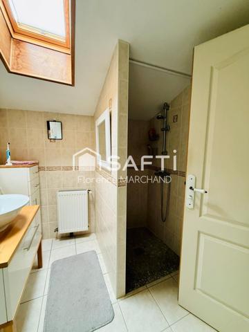 Maison en pierres de caractère- Beaux volumes - Grand jardin - Piscine