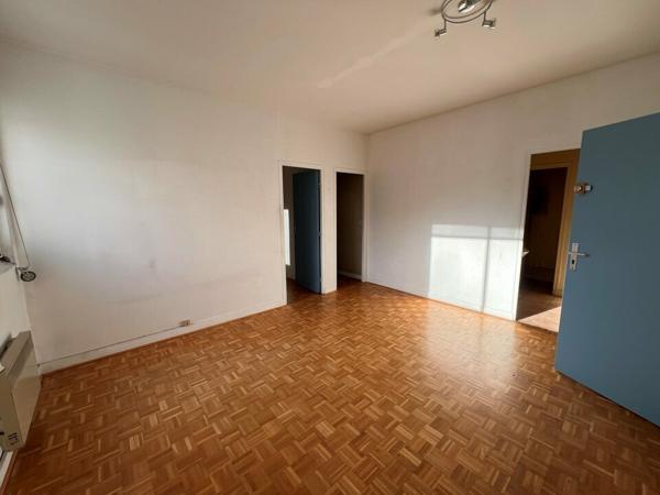 SAINT-AVERTIN LES GRANGES GALAND BUREAUX A VENDRE DE 268 M² 9 PARKINGS
