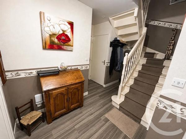 Appartement F4 à vendre  4 pièces - 119,20 m 2   MANTES LA JOLIE  - 78
