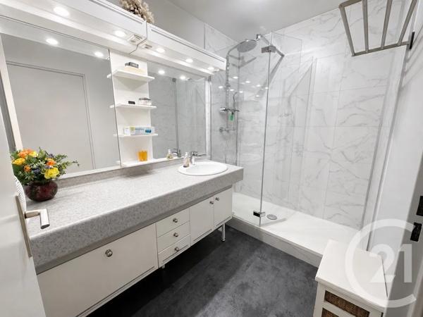 Appartement F4 à vendre  4 pièces - 119,20 m 2   MANTES LA JOLIE  - 78