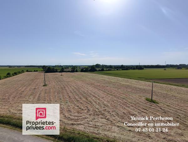 À vendre  Ancien corps de ferme  - sur plus de 5 hectares de terrain