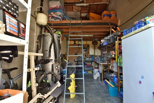 MIRABEAU (04) – Maison de plain-pied – 3 chambres – Véranda – Garage – Terrain 606 m² – Plein Sud